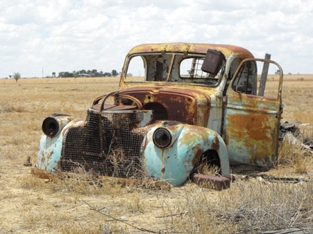How A Junk Car Removal Can Boost Your Finances